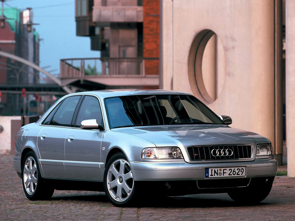 Audi S8 (4D2,  4D8) 1 поколение, рестайлинг, седан (06.1999 - 10.2002)